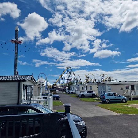 Thrillseeker - Next To Fantasy Island, Ingoldmells Skegness Extérieur photo